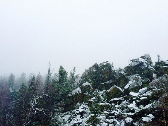 Снегопад на урале. Снегопад в челябинске. Снег на урале сегодня. Снегопад на урале сегодня. Снег в мае в челябинске.